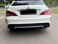Gebraucht Mercedes CLA250 211 PS (155 kW) 2015 Weiß Limousine