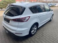 Gebraucht Ford S-MAX Titanium 190 PS (139 kW) 2020 Weiß Van / Kleinbus