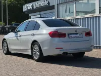 Gebraucht BMW 330e iPerformance 184 PS (135 kW) 2017 Weiß Limousine