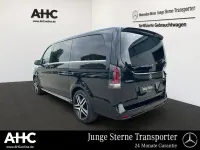 Gebraucht Mercedes V300 Exclusive 237 PS (174 kW) 2025 Schwarz Van / Kleinbus
