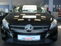 Gebraucht Mercedes A180 122 PS (89 kW) 2014 Nachtschwarz Kleinwagen