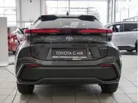Neu Toyota C-HR 223 PS (164 kW) 2025 Grau (grau metallic) SUV