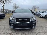 Gebraucht Chrysler Pacifica 291 PS (214 kW) 2022 Schwarz Van