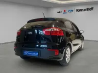 Gebraucht Kia Rio Attract 84 PS (61 kW) 2016 (abp) aurora black Kleinwagen