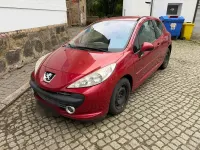 Gebraucht Peugeot 207 88 PS (64 kW) 2007 Rot Kleinwagen