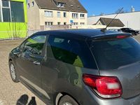 Gebraucht Citroën DS3 68 PS (50 kW) 2012 Grau Kleinwagen