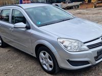 Gebraucht Opel Astra Edition 101 PS (74 kW) 2008 Silber Limousine