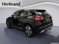 Gebraucht Mercedes GLA200 Progressive 150 PS (110 kW) 2025 Metalliclack kosmosschwarz SUV