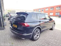 Gebraucht VW Tiguan Allspace R-line 150 PS (110 kW) 2019 Schwarz SUV