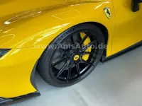 Second-hand Ferrari SF90 1001 CP (736 kW) 2024 Galben Cabrio