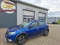 Gebraucht Dacia Sandero Celebration 90 PS (66 kW) 2020 Blau Kleinwagen