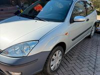 Second-hand Ford Focus 75 CP (55 kW) 2002 Argintiu Hatchback