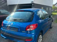 Gebraucht Peugeot 206+ 75 PS (55 kW) 2010 Blau Kleinwagen