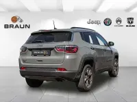 Gebraucht Jeep Compass Limited 170 PS (125 kW) 2019 Sting gray SUV