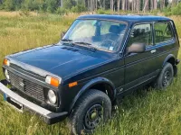 Gebraucht Lada Taiga 83 PS (61 kW) 2015 Grün SUV