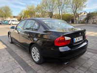 Second-hand BMW 318 143 CP (105 kW) 2008 Negru Berlinǎ