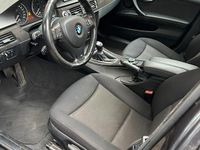 Gebraucht BMW 320 150 PS (110 kW) 2006 Grau Limousine