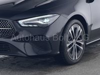 Gebraucht Mercedes CLA180 Night 136 PS (100 kW) 2023 Kosmosschwarz (metallic) Limousine