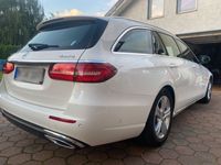 gebraucht Mercedes E220 d 4MATIC T Autom. -