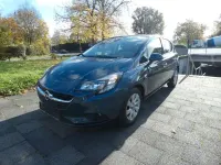Usado Opel Corsa Active 101 HP (74 kW) 2017 Azul Sedan