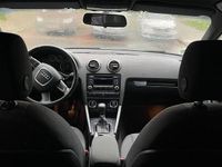 Gebraucht Audi A3 Attraction 105 PS (77 kW) 2010 Silber Kleinwagen