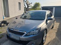 Gebraucht Peugeot 308 131 PS (96 kW) 2017 Grau Limousine