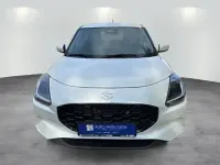 Gebraucht Suzuki Swift Comfort+ 83 PS (61 kW) 2025 Weiß Kleinwagen
