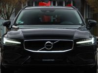 Gebraucht Volvo V60 Core 197 PS (144 kW) 2022 Schwarz Kombi