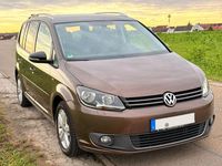 Gebraucht VW Touran Match 105 PS (77 kW) 2012 Braun Van / Kleinbus