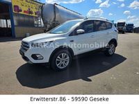 Gebraucht Ford Kuga Titanium 150 PS (110 kW) 2019 Weiß SUV