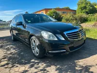 Gebraucht Mercedes E250 204 PS (150 kW) 2011 Schwarz Kombi
