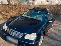 Gebraucht Mercedes C220 150 PS (110 kW) 2007 Blau Limousine