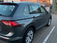 Gebraucht VW Tiguan 190 PS (139 kW) 2017 Grau SUV