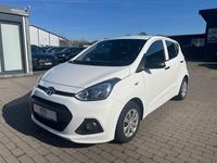 Gebraucht Hyundai i10 Classic 67 PS (49 kW) 2015 Weiß Kleinwagen