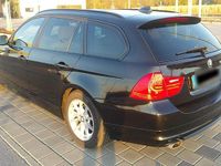 Gebraucht BMW 320 184 PS (135 kW) 2012 Schwarz Kombi