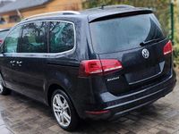 Second-hand VW Sharan 177 CP (130 kW) 2019 Negru Monovolum