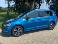 Gebraucht VW Touran Highline 150 PS (110 kW) 2019 Blau Van / Kleinbus