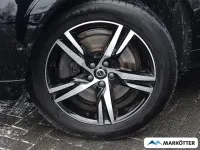 Gebraucht Volvo XC60 Plus 197 PS (144 kW) 2022 Schwarz SUV