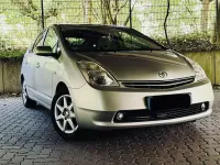 Gebraucht Toyota Prius 113 PS (83 kW) 2005 Silber Kleinwagen