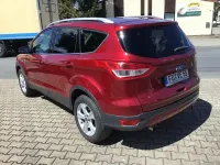 Gebraucht Ford Kuga Trend 150 PS (110 kW) 2015 Rot (metallic) SUV