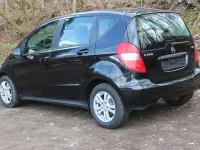 Gebraucht Mercedes A160 82 PS (60 kW) 2009 Kosmosschwarz  metalliclack Kleinwagen