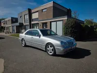 Second-hand Mercedes E200 163 CP (119 kW) 2001 Argintiu Berlinǎ