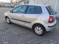 Gebraucht VW Polo Basis 64 PS (47 kW) 2002 Silber Limousine