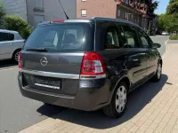 Gebraucht Opel Zafira Cosmo 116 PS (85 kW) 2009 Grau Van / Kleinbus