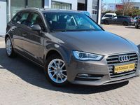 Gebraucht Audi A3 Attraction 122 PS (89 kW) 2013 Grau Limousine