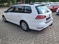 Gebraucht VW Golf VII 116 PS (85 kW) 2018 Weiß Kombi