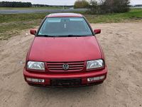 Brugt VW Vento 75 HK (55 kW) 1997 Rød Sedan