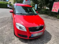 Gebraucht Skoda Roomster 105 PS (77 kW) 2009 Rot Van / Kleinbus