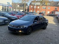 Gebraucht VW Passat 140 PS (102 kW) 2014 Blau Limousine