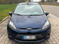 Gebraucht Ford Fiesta 82 PS (60 kW) 2011 Blau Kleinwagen